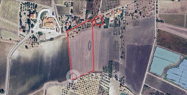 Terreno agricolo in commerciale in