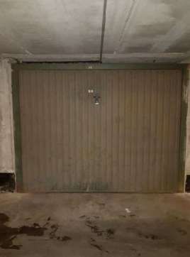 Box/posto auto in residenziale in Via XX Settembre
