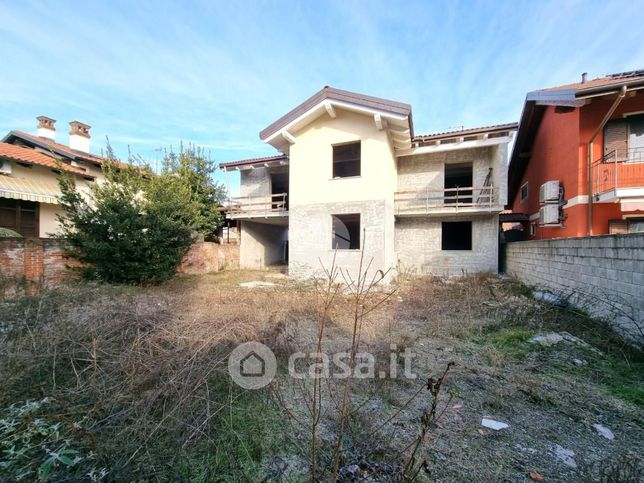 Casa indipendente in residenziale in Via Camillo Bivanti 3