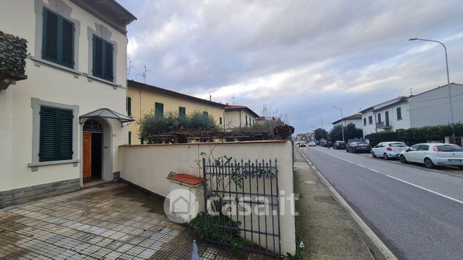 Appartamento in residenziale in Strada Statale Fiorentina 162