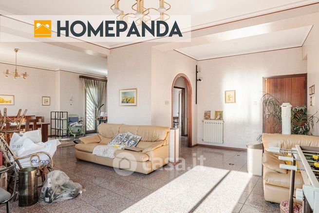 Appartamento in residenziale in Via M.Ricci 21