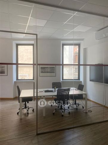 Ufficio in commerciale in Via dei Due Macelli