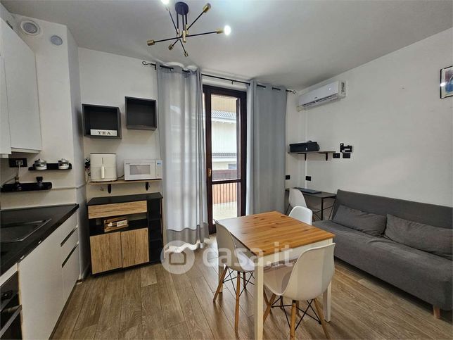 Appartamento in residenziale in Via dei Glicini 14