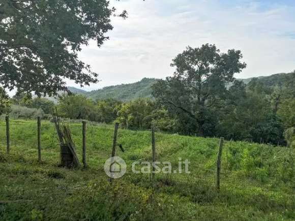 Terreno agricolo in commerciale in 