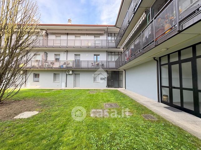 Appartamento in residenziale in Viale Europa 16