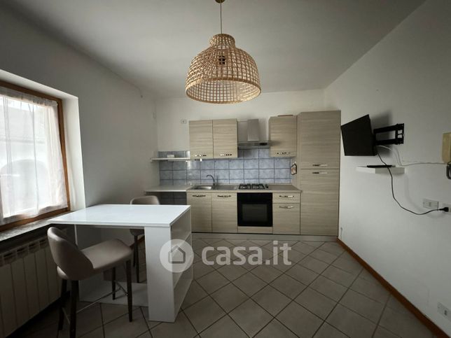 Appartamento in residenziale in Via Circonvallazione 49