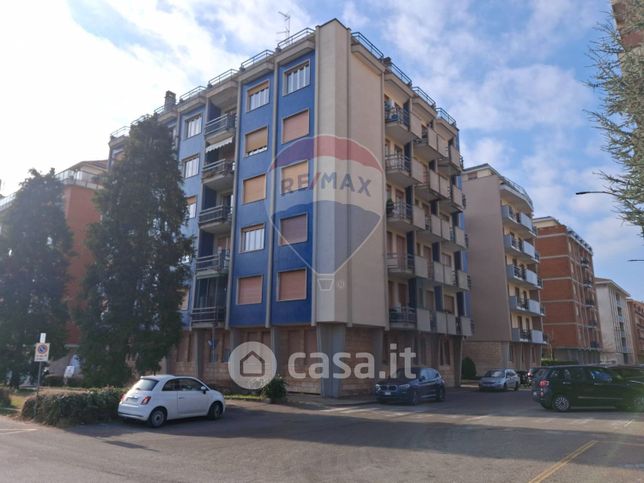 Appartamento in residenziale in Via Sergio Falletti 13