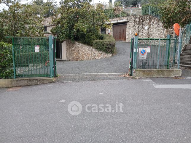 Box/posto auto in residenziale in Via Laiolo 14
