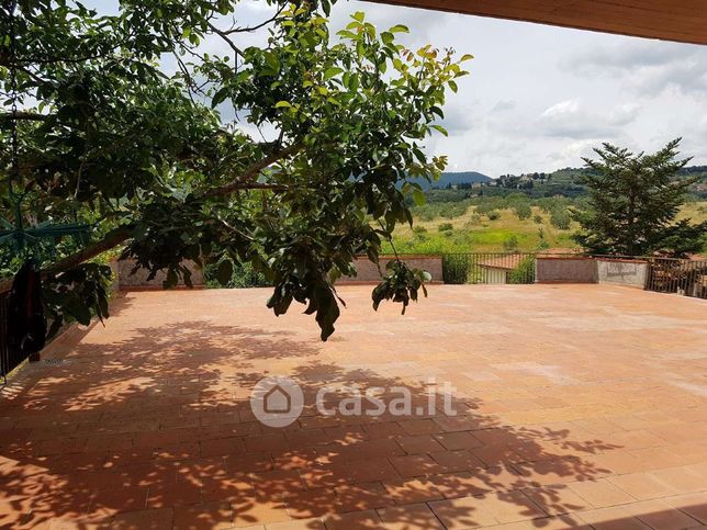 Casa indipendente in residenziale in Via la Serra