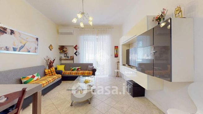 Appartamento in residenziale in Via Raimondo da Martina 6