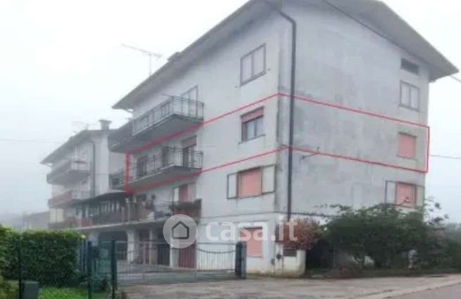 Appartamento in residenziale in Via Chiesa