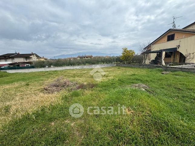 Terreno edificabile in residenziale in Via Pintor Giaime