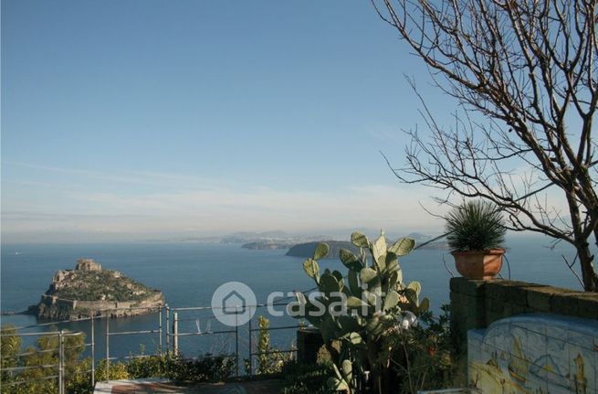 Villa in residenziale in Via Campagnano 131