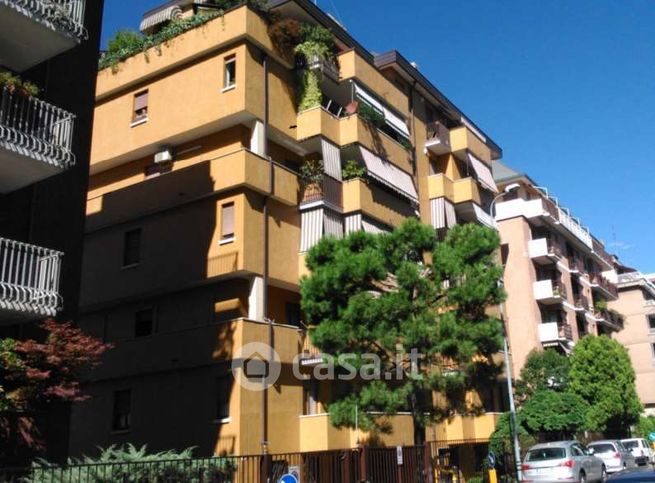 Appartamento in residenziale in Via Giuseppe Castiglioni