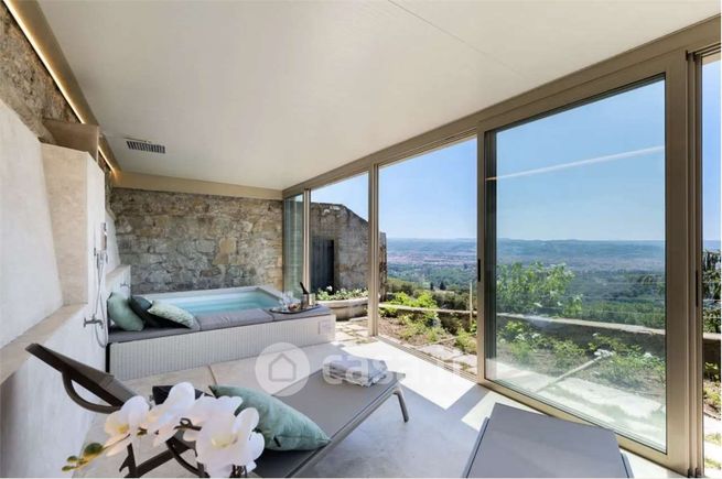 Villa in residenziale in Via Frà Giovanni da Fiesole Detto l'Angelico