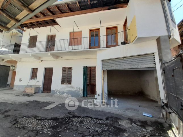 Casa indipendente in residenziale in Vicolo Ceraia 20