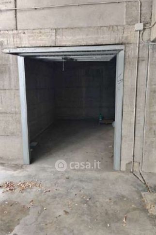 Box/posto auto in residenziale in Corso Leonardo da Vinci