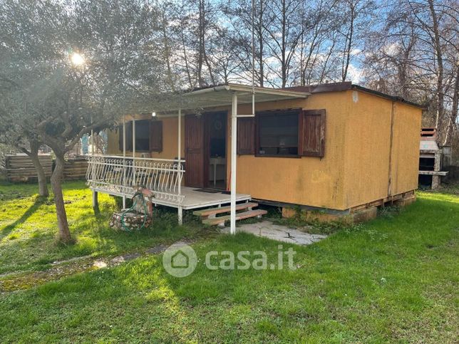 Casa indipendente in residenziale in 