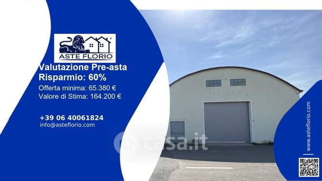 Capannone in commerciale in Via A. E. F. Roncaglia