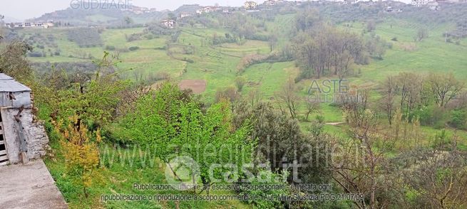 Terreno edificabile in residenziale in Via Valle Ariana