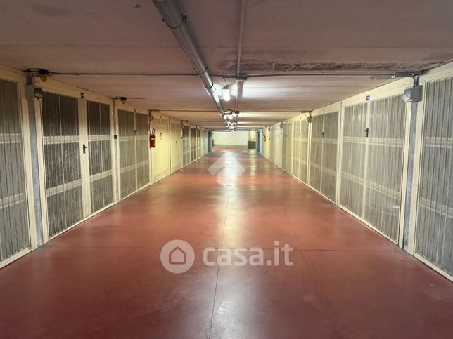 Box/posto auto in residenziale in Via Lorenzo Stallo 50