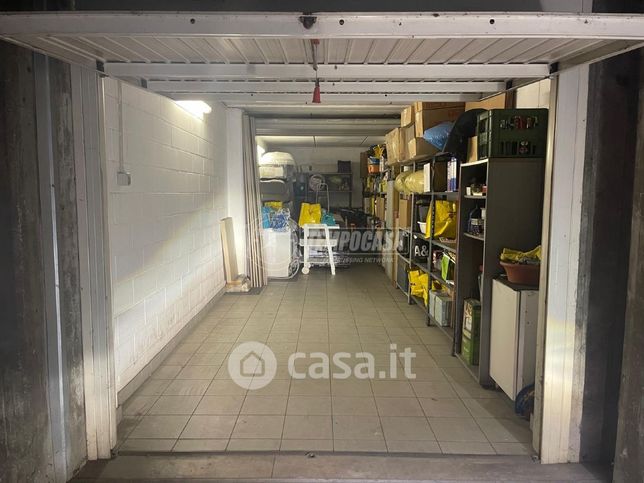 Garage/posto auto in residenziale in Via Caduti in Missione di Pace 17