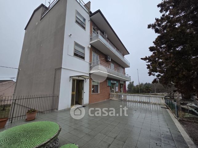 Appartamento in residenziale in Via Baldassarre Labanca 38