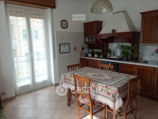 Appartamento in residenziale in Via Carpeneto 1