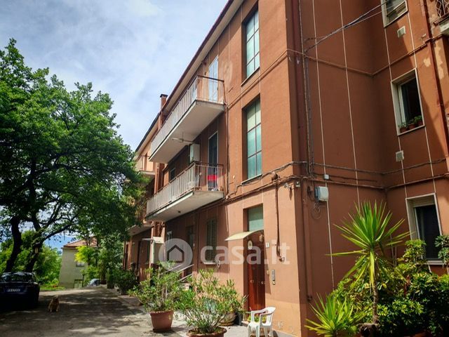 Appartamento in residenziale in Via Ugo Agostini 10