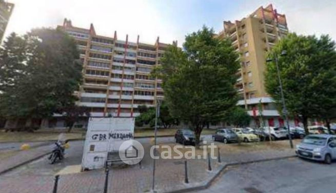 Box/posto auto in residenziale in Via delle Rose 5