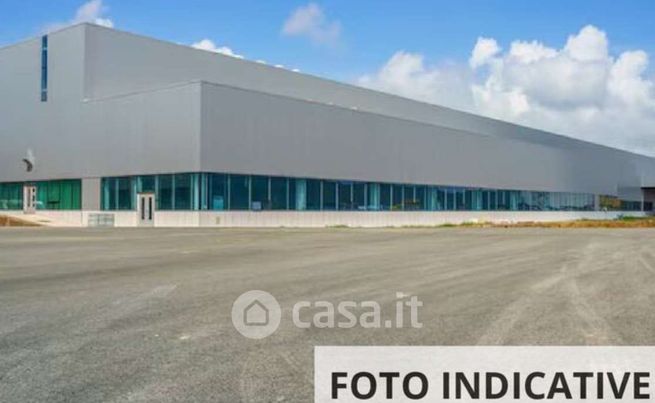 Ufficio in commerciale in Viale Roma