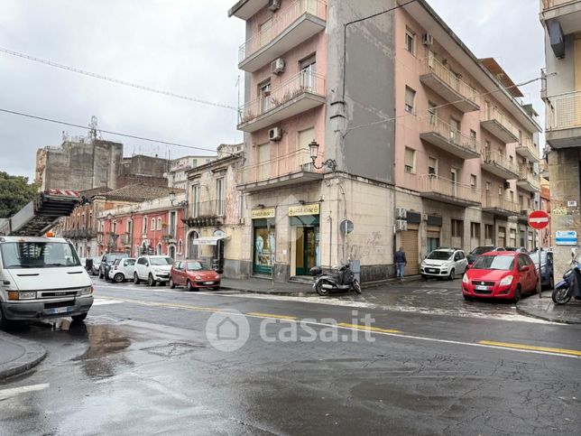 Box/posto auto in residenziale in Via Giuseppe Leocata 1