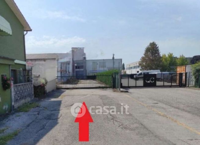 Ufficio in commerciale in Via Cavinello Ovest