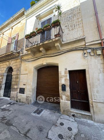 Appartamento in residenziale in Via Idomeneo 46