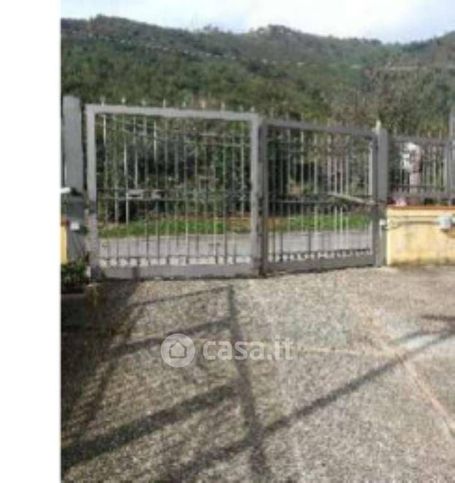 Capannone in commerciale in Via Campo Sportivo 18