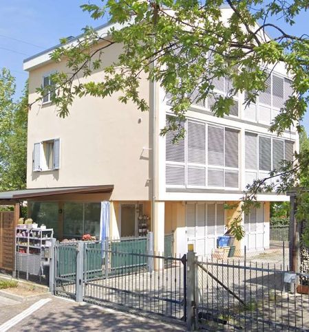 Casa indipendente in residenziale in Via Rosa Casadio 1