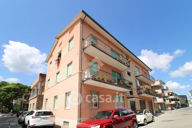 Appartamento in residenziale in Via Gaetano Properzi 227