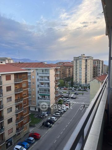 Appartamento in residenziale in Via Castagnevizza 11