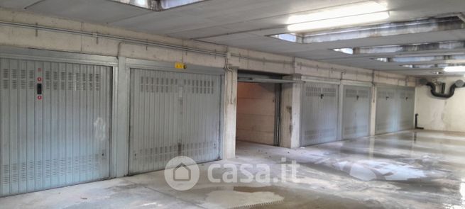 Garage/posto auto in residenziale in Via Lodovico Montegani 68