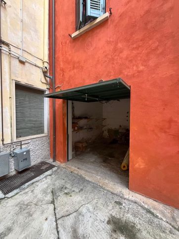 Garage/posto auto in residenziale in Via Dietro Filippini 11