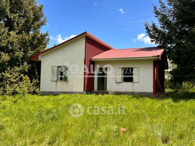 Casa indipendente in residenziale in Strada Statale 177