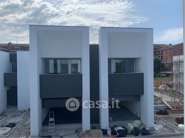 Villetta a schiera in residenziale in Via I. Gabardi Rossi