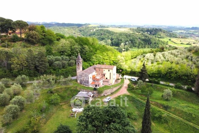 Rustico/casale in residenziale in Via Fonte Vecchia 56036