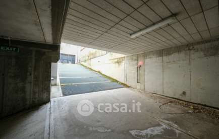 Box/posto auto in residenziale in Via Dante Alighieri