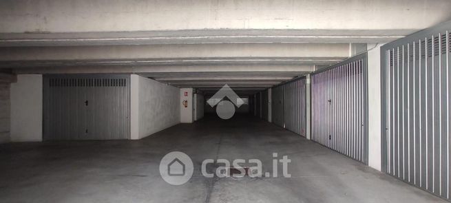 Garage/posto auto in residenziale in Via Capergnanica 3