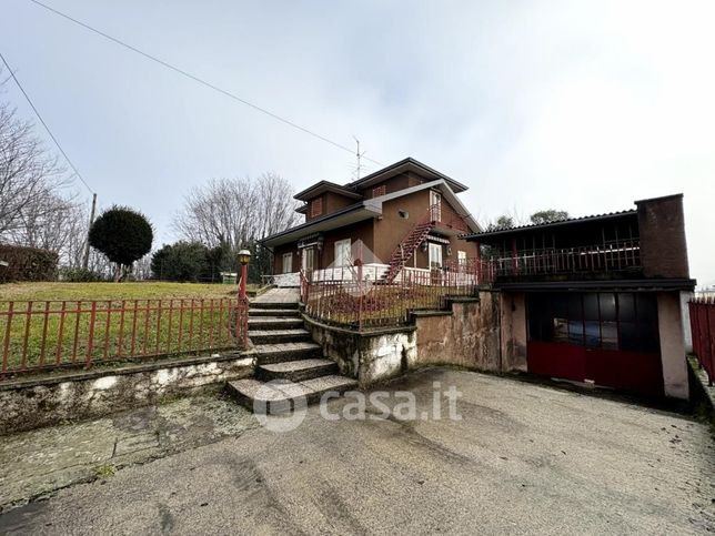 Villa in residenziale in Via Guglielmo Marconi 38