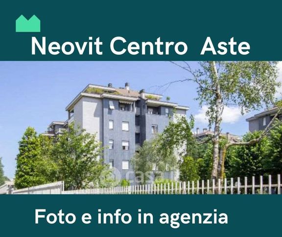 Appartamento in residenziale in Via Arturo Donaggio 13