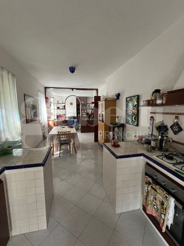 Villa in residenziale in Via Giacomo Matteotti