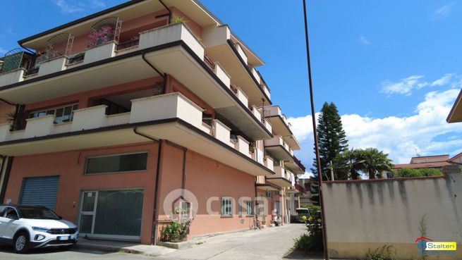 Appartamento in residenziale in Via Trieste 73
