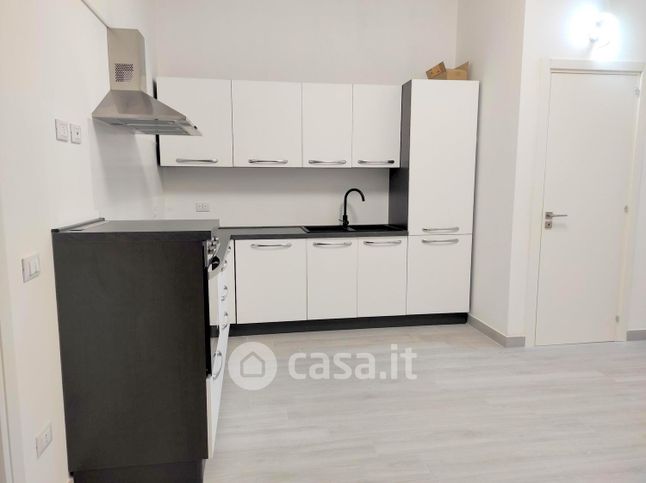 Appartamento in residenziale in Via di Leuca 227